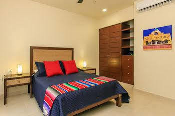 Hotel Perfectly Situated Between The & Town By Stella