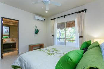 Perfectly Situated Between The & Town By Stella Hotel 3*