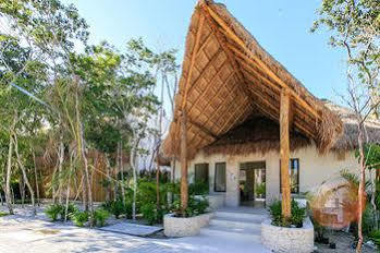 Perfectly Situated Between The & Town By Stella Hotel Tulum