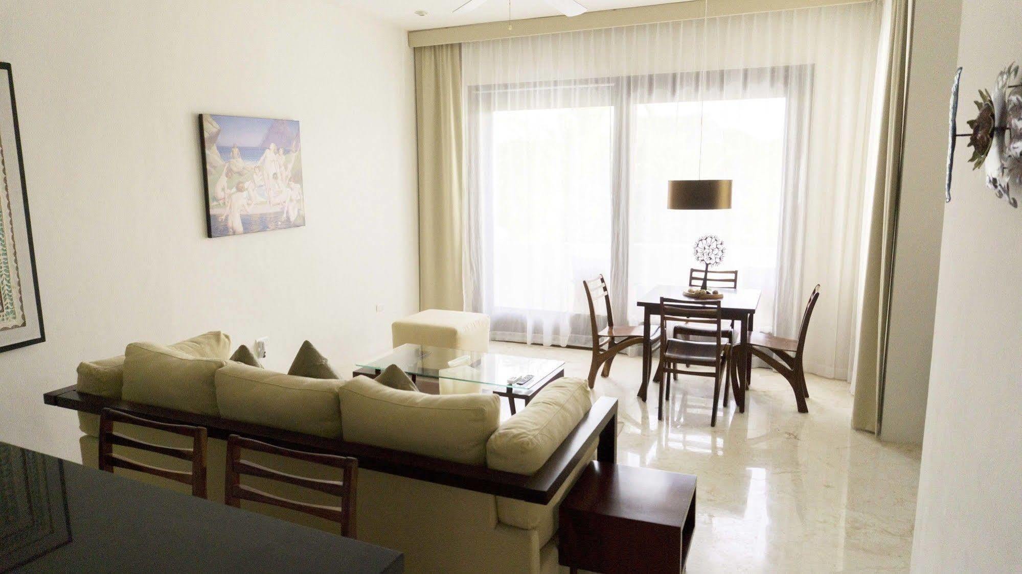 Hotel Intima Adults Only