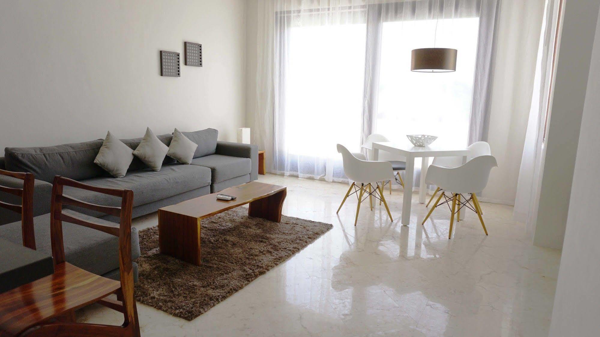 Intima Adults Only Hotel