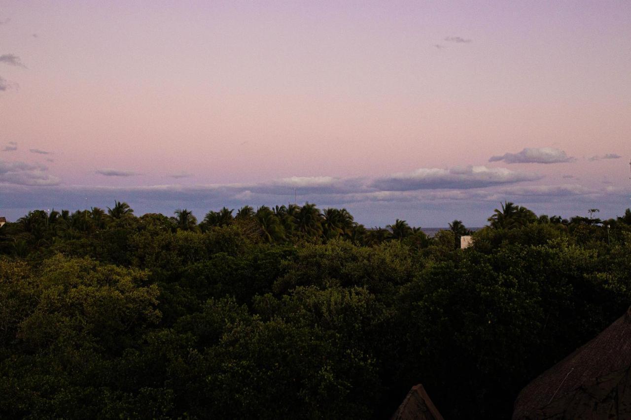 Mamasan Treehouses & Hotel