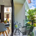 Hotel-Style Room In Condominium With Gym And Spa Included