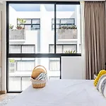 Elle Residence