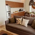 2Br With Fast Wifi Free Bikes, Rooftop, Pool, And Gym
