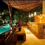 Sleeps 4-6-Amazing 2 Bedroom Ph With Bbq Jacuzzi