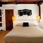Mohave Jungle Rooms