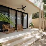 Tulipan Bohemian Villa