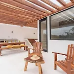 Exclusive 4Br Villa In Karanda With Pools And Paddle