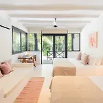 Casa Gitano