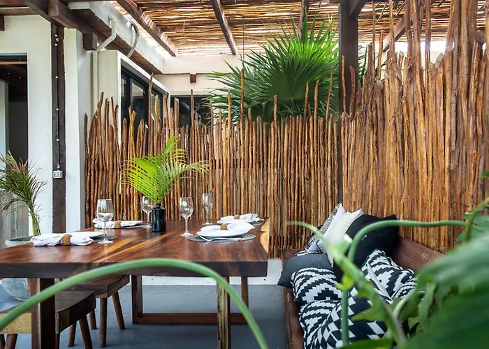 Mohave Jungle Rooms