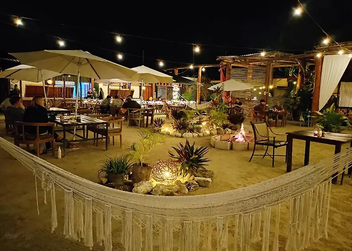 The All Inclusive Hostel - Food, Drinks And Transportation To The Beach And Cenotes