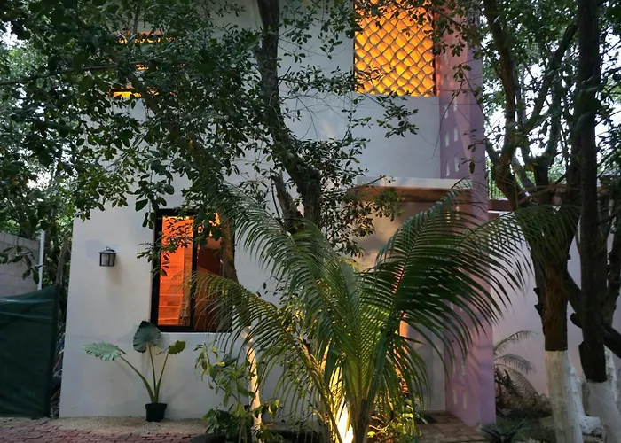 Casa Rosse