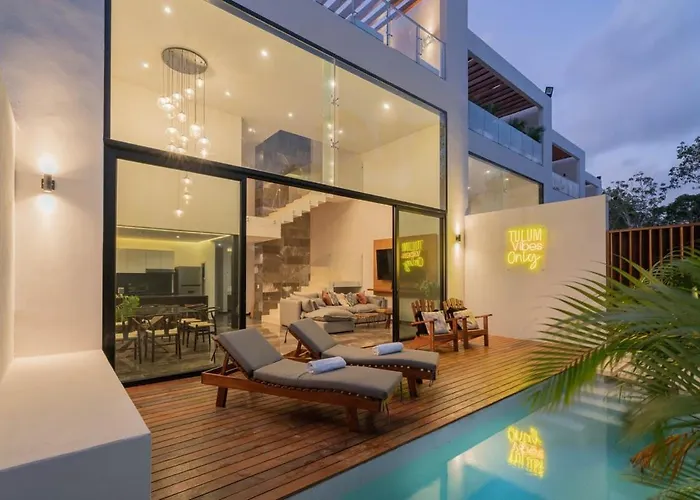 Exclusive 4Br Villa In Karanda With Pools And Paddle