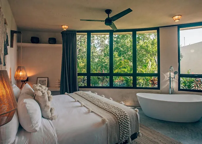 Jungle Rooftop Round Villa -Priv Pool-Bathtub 2A