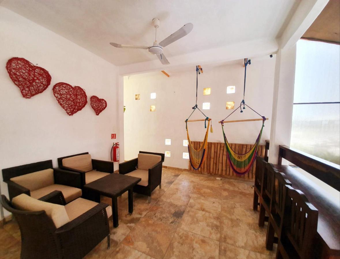 La Casona Hostal *