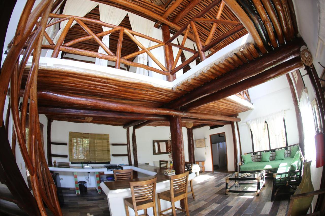 La Casa De Mia 2*