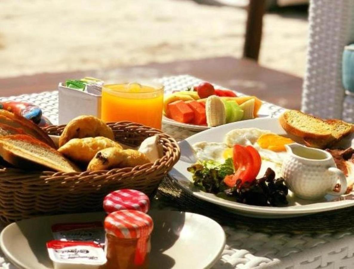 Estrellas - Located At The Party Zone 4*
