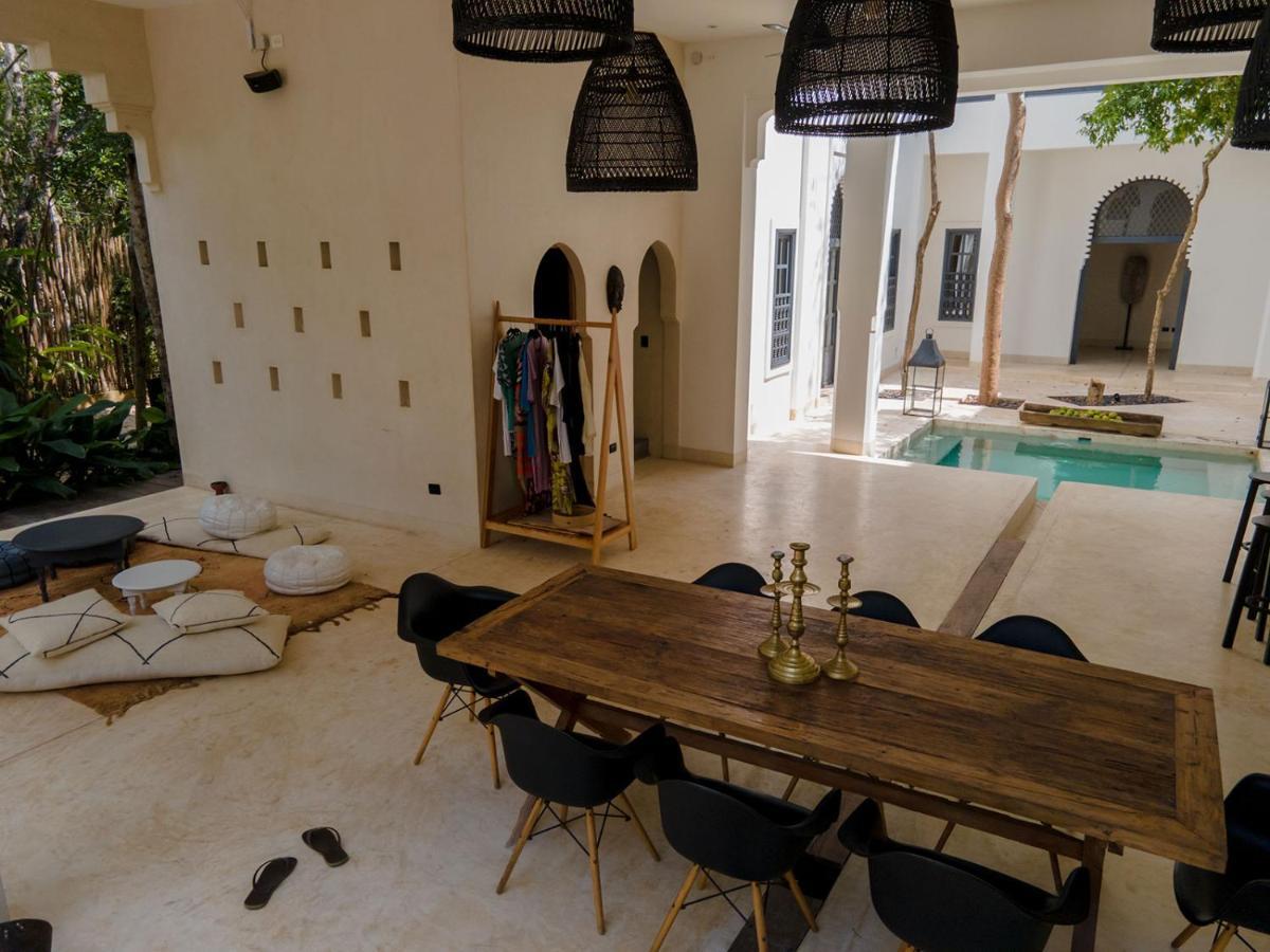 Moroccan Vacation For 16 Guests! *