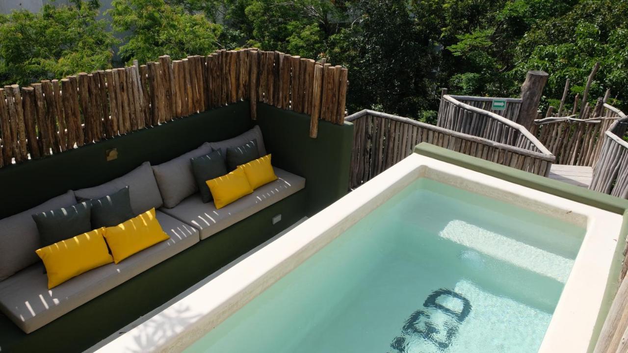 Bed and breakfast Loba Male Only Tulum