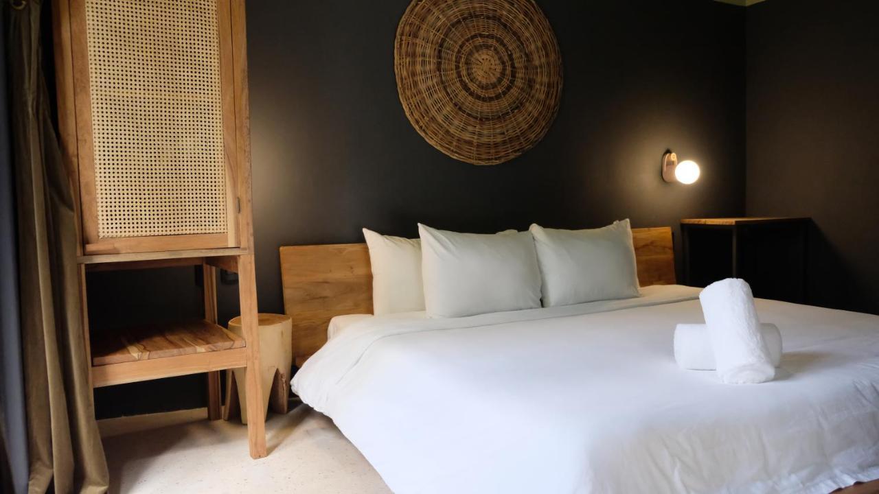Loba Male Only Bed and breakfast 4*
