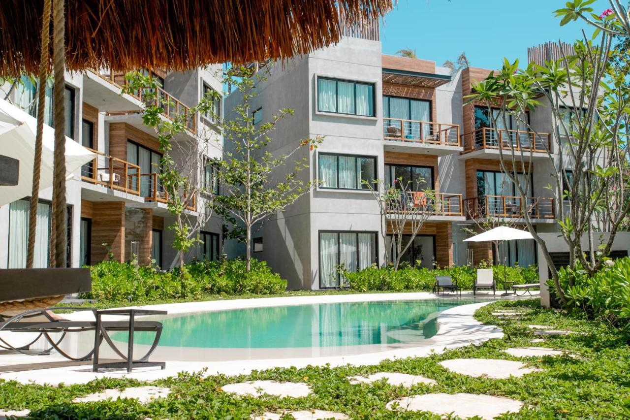 Luxury Macondo