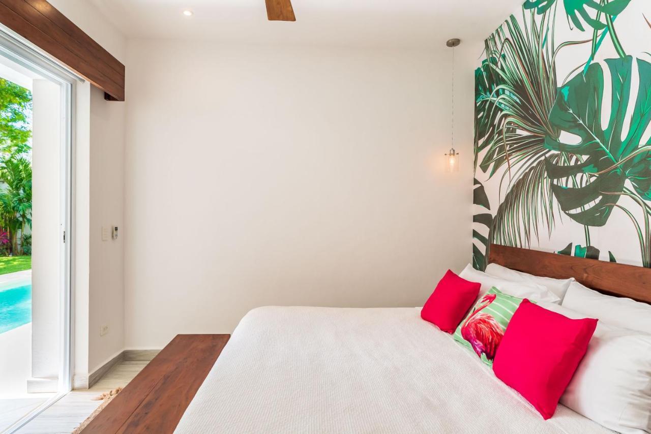 Ek'balam & Flamingo, Luxury Villas, Private Pool, Private Garden, Jacuzzi, 24h Security Villa