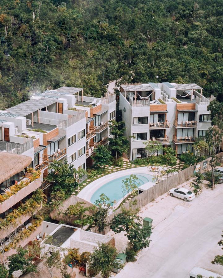 Luxury Macondo 2*