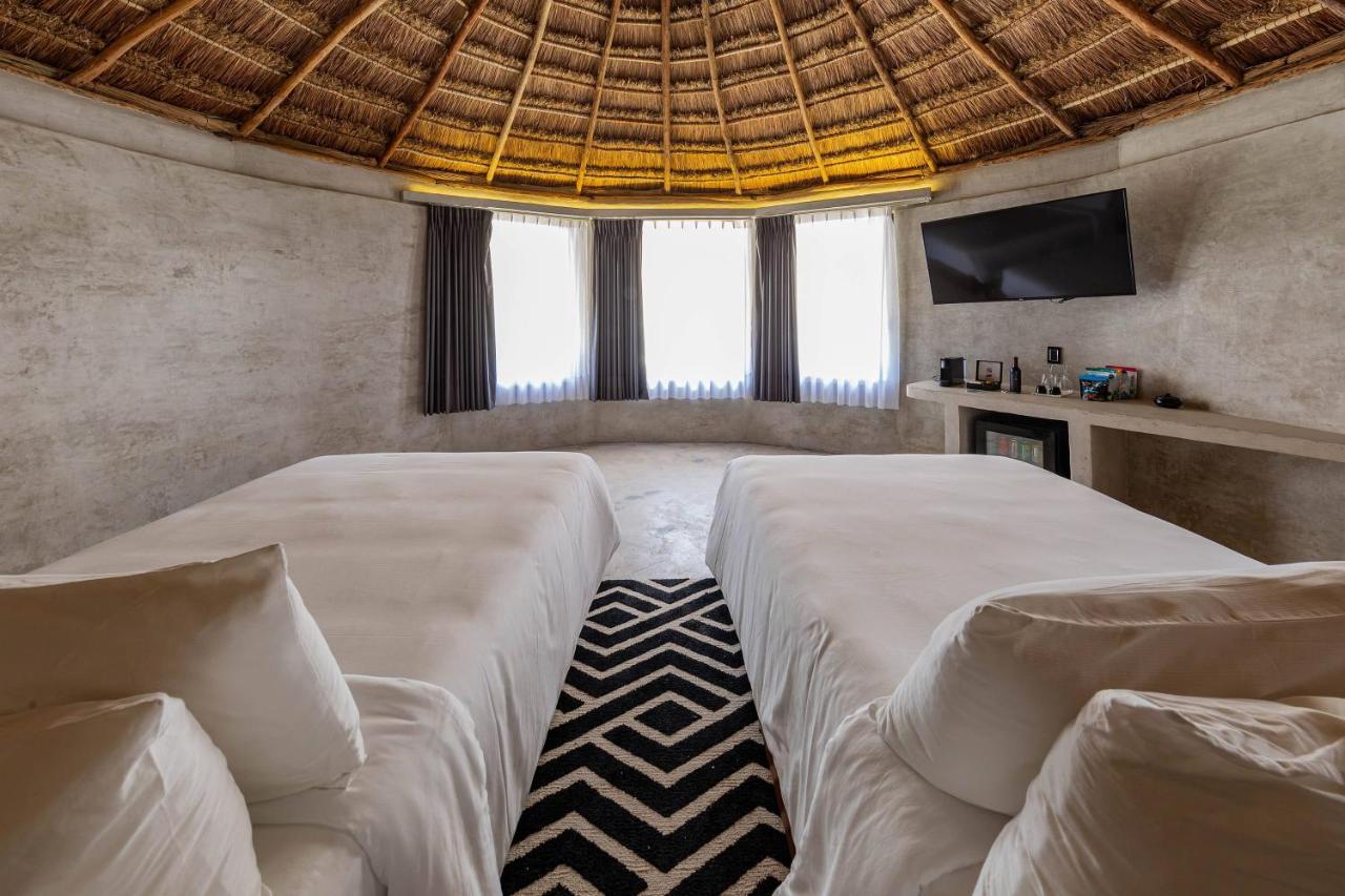 Hotel Maya By G