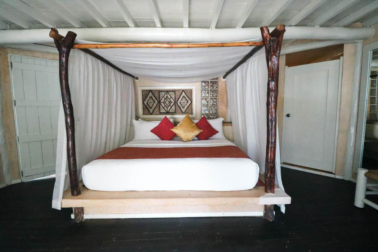 Hotel Estrellas - Located At The Party Zone 4*