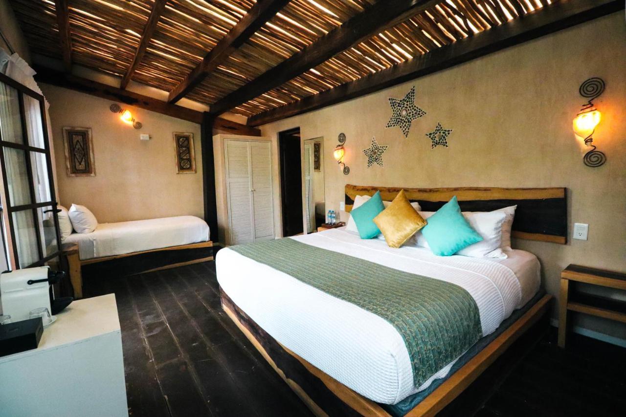 Estrellas - Located At The Party Zone Hotel Tulum