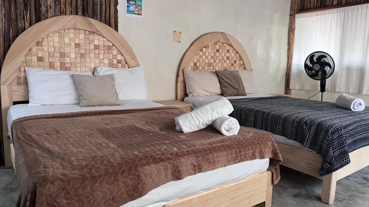 Karen's Hotel *