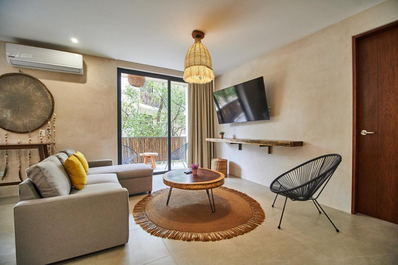 Tanik By Lockey Hotel *