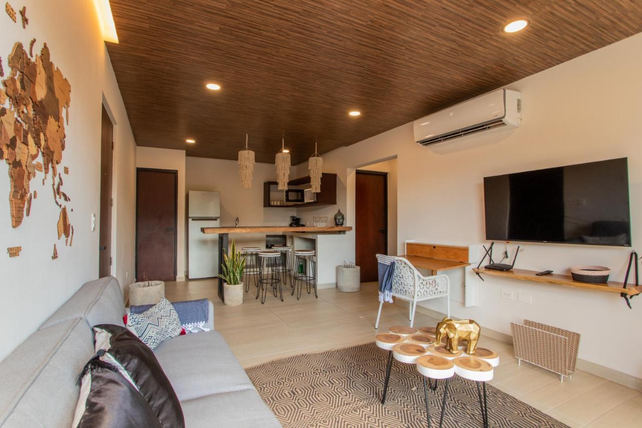 Luxury Macondo 2*