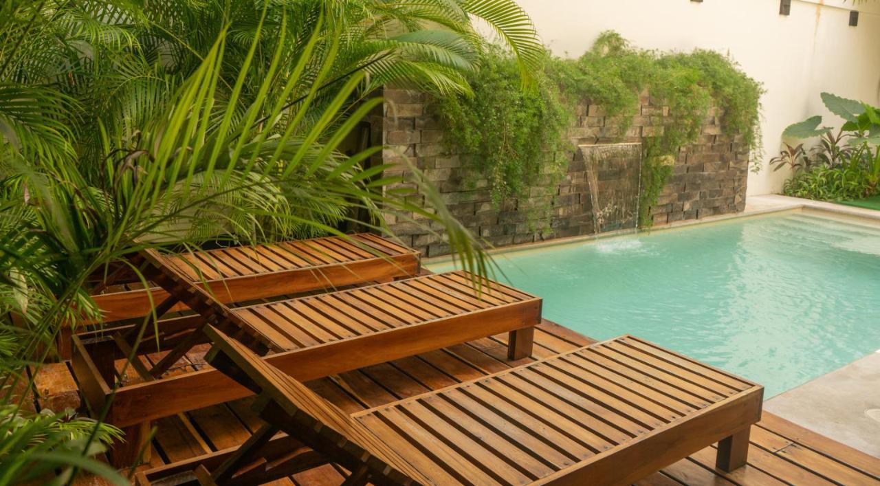 Muyu Hotel 2*