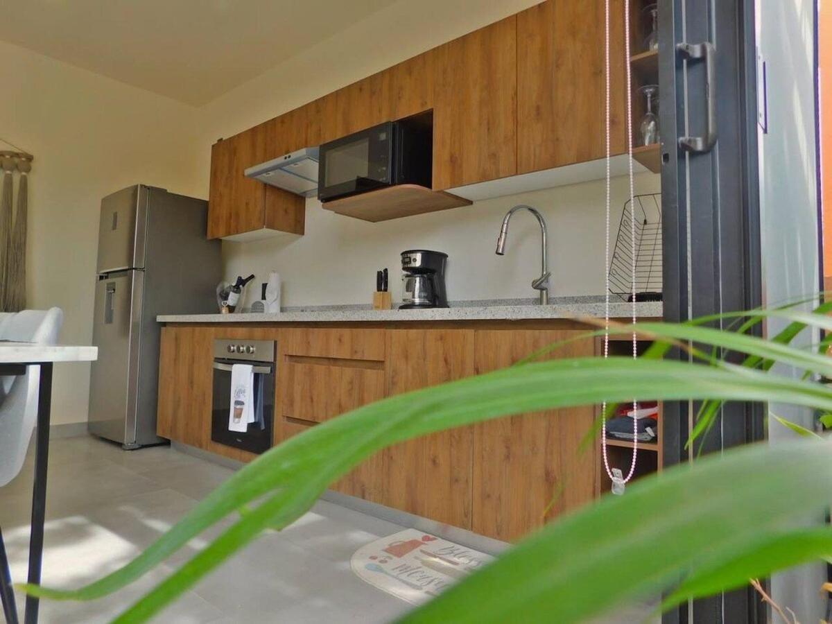 Apartamento Amplio Depto. C/terraza Privada + Hermosa Piscina *
