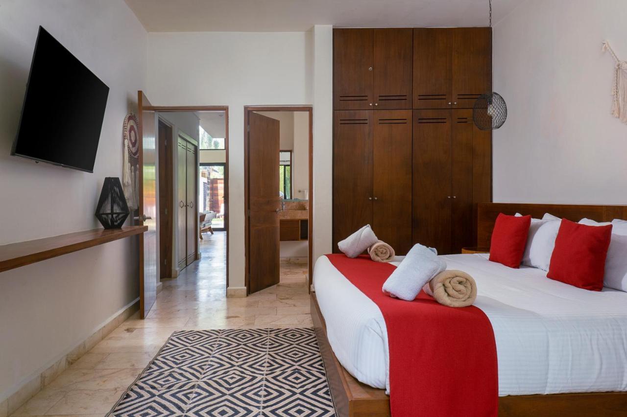 Spectacular 4br Style With Concierge And Secluded Pool Villa
