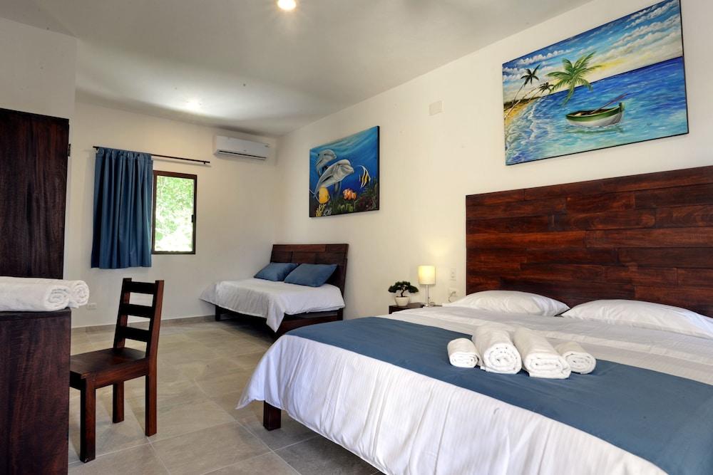 Hotel Casa Santiago 3*