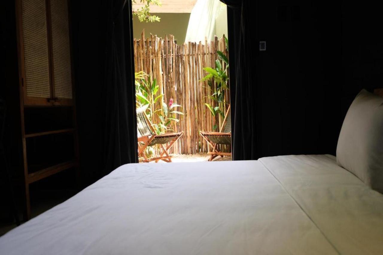 Loba Male Only Bed and breakfast