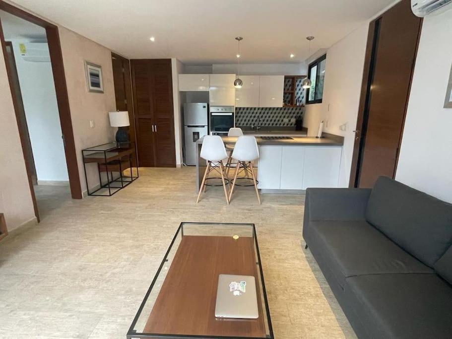 Apartamento Free Shuttle To This Great And Condo!