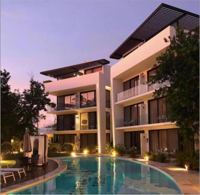 Free Shuttle To This Great And Condo! Apartamento Tulum