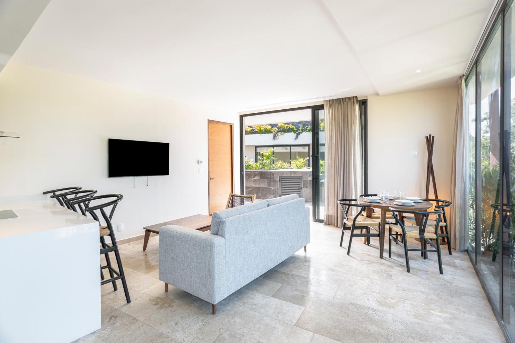 Mistiq Temple Ii Luxury