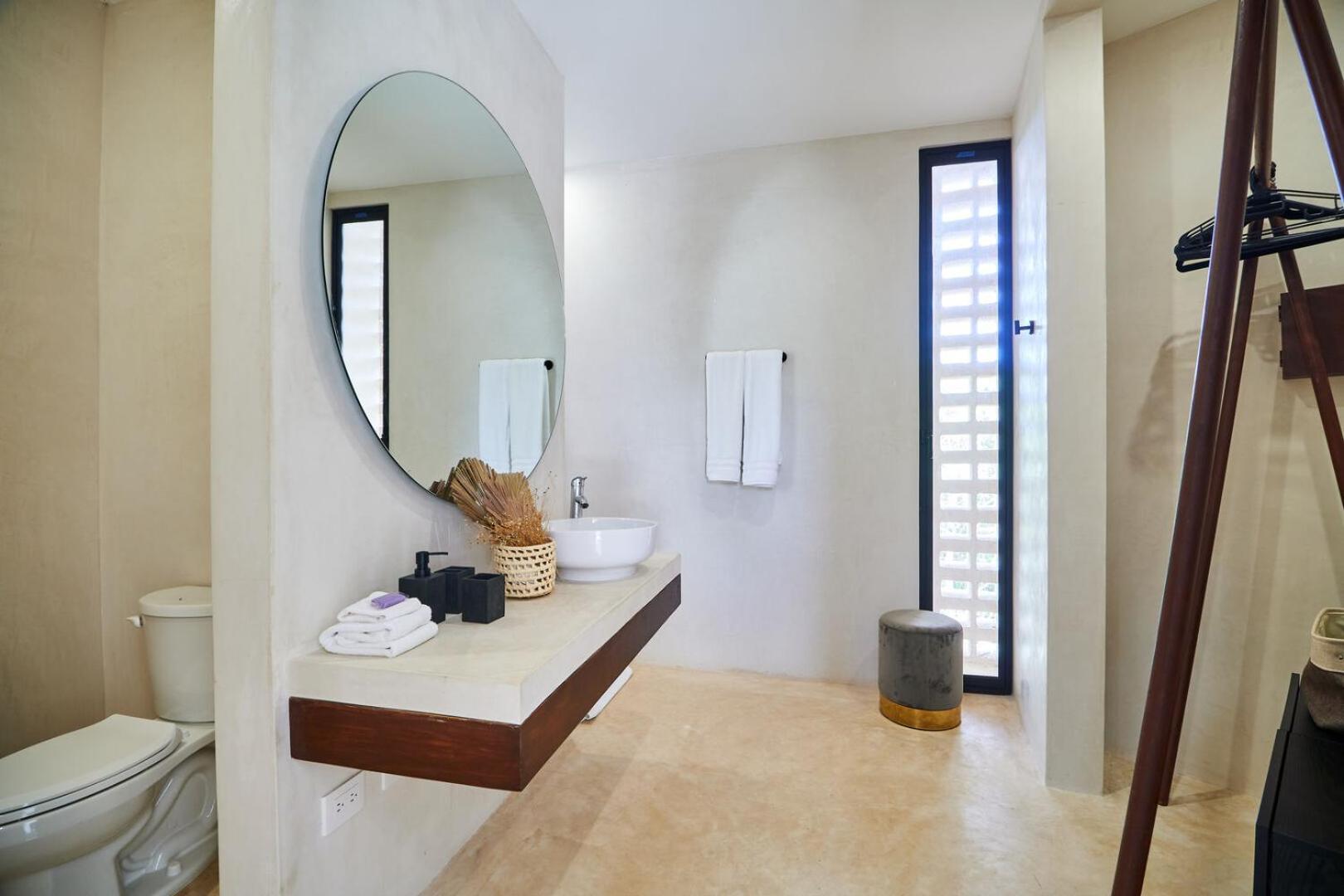 Tanik By Lockey Hotel *