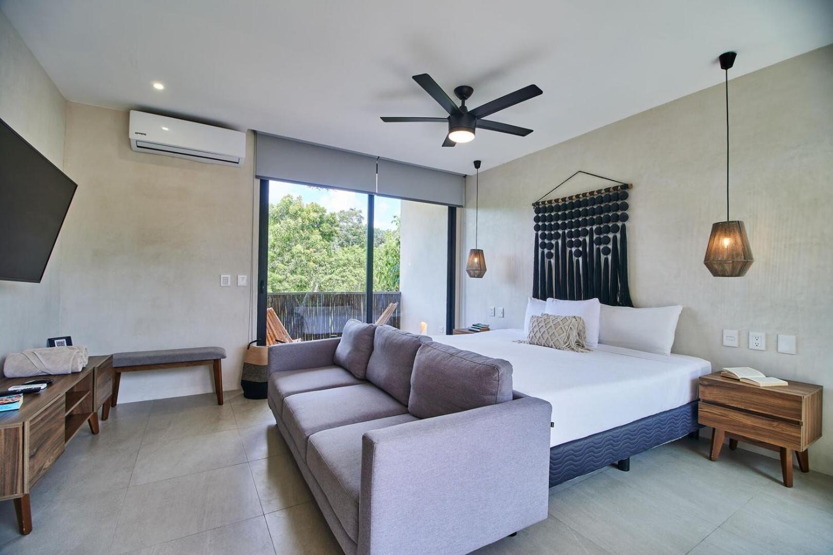 Tanik By Lockey Hotel