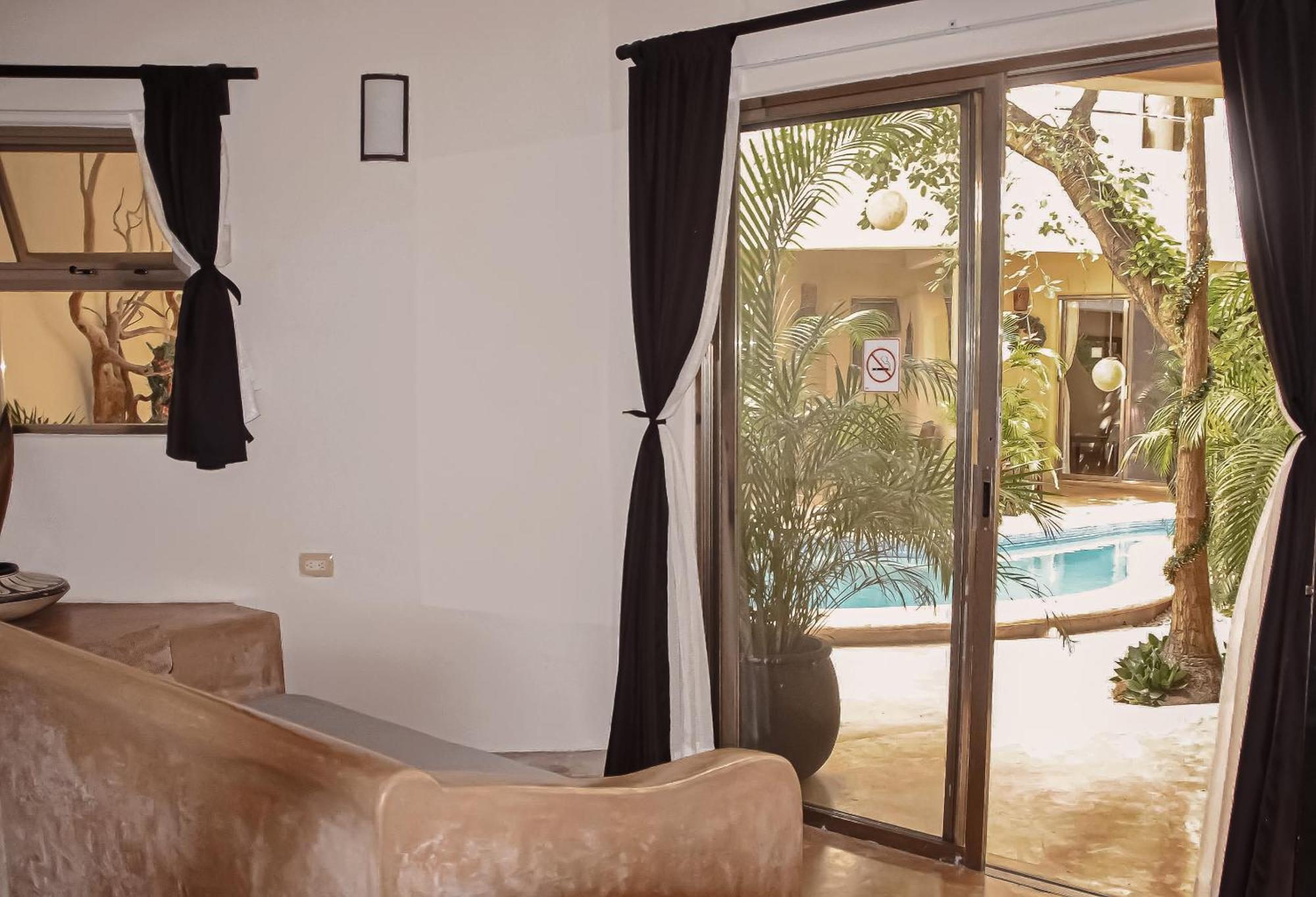 Hotel Boutique 06 (adults Only)