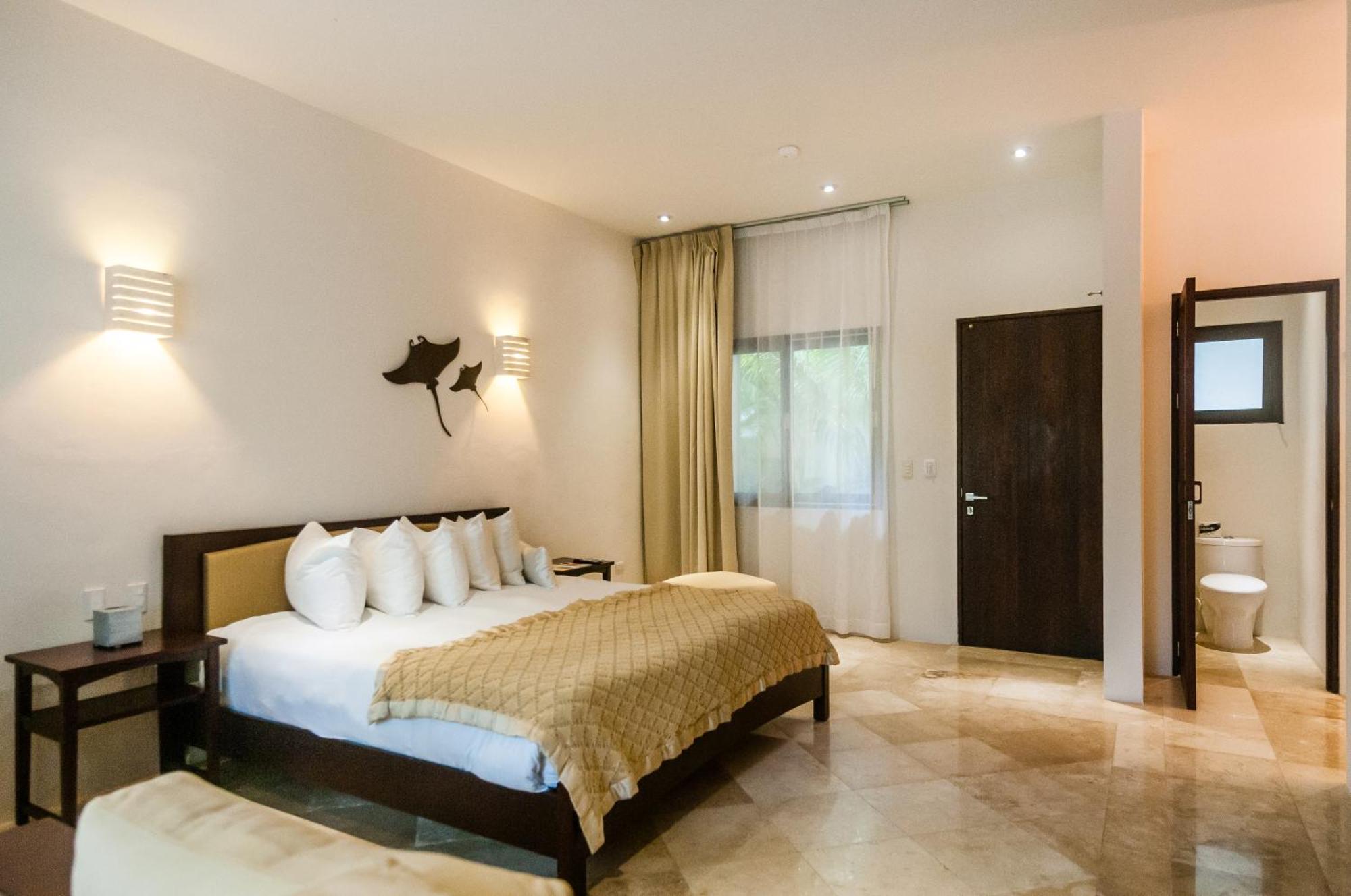 Apartahotel Mak Nuk Village - Clothing Optional 2*