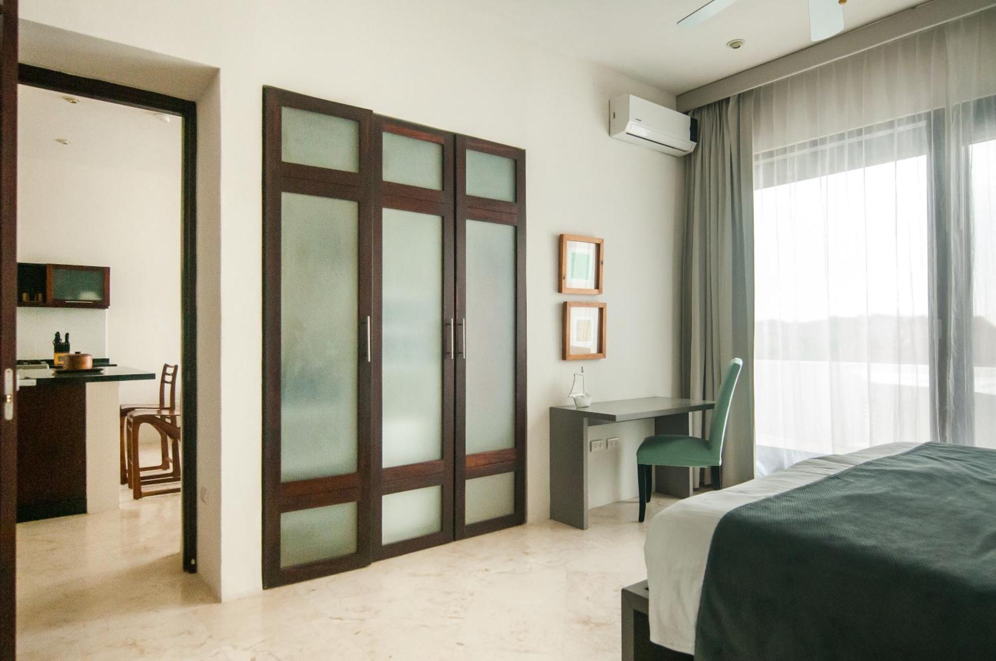 Apartahotel Mak Nuk Village - Clothing Optional 2*