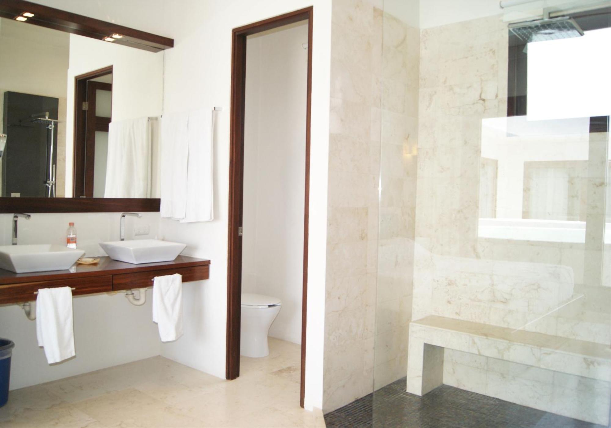 Apartahotel Mak Nuk Village - Clothing Optional 2*
