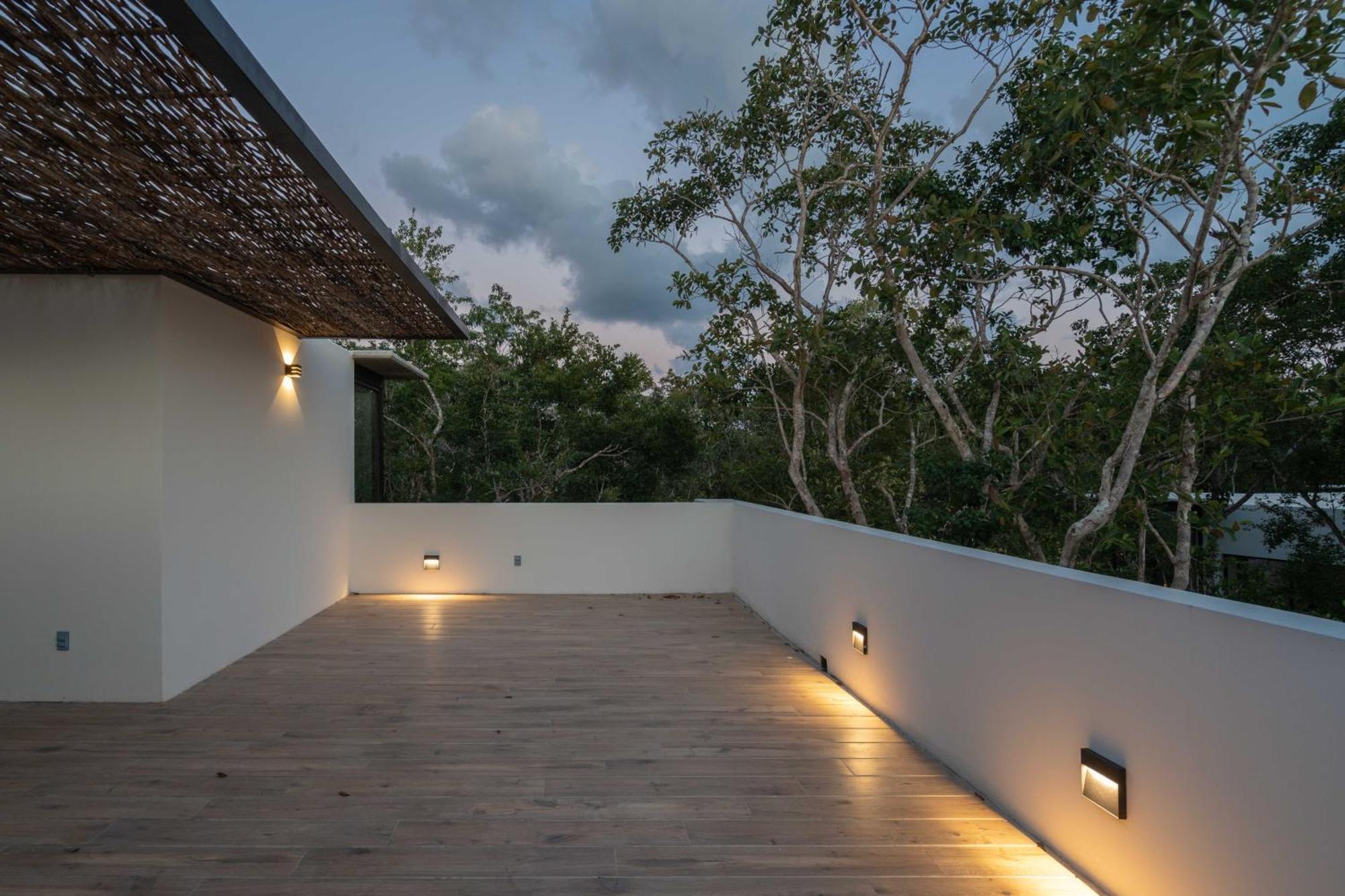Villa Twelve O'clock - Luxury