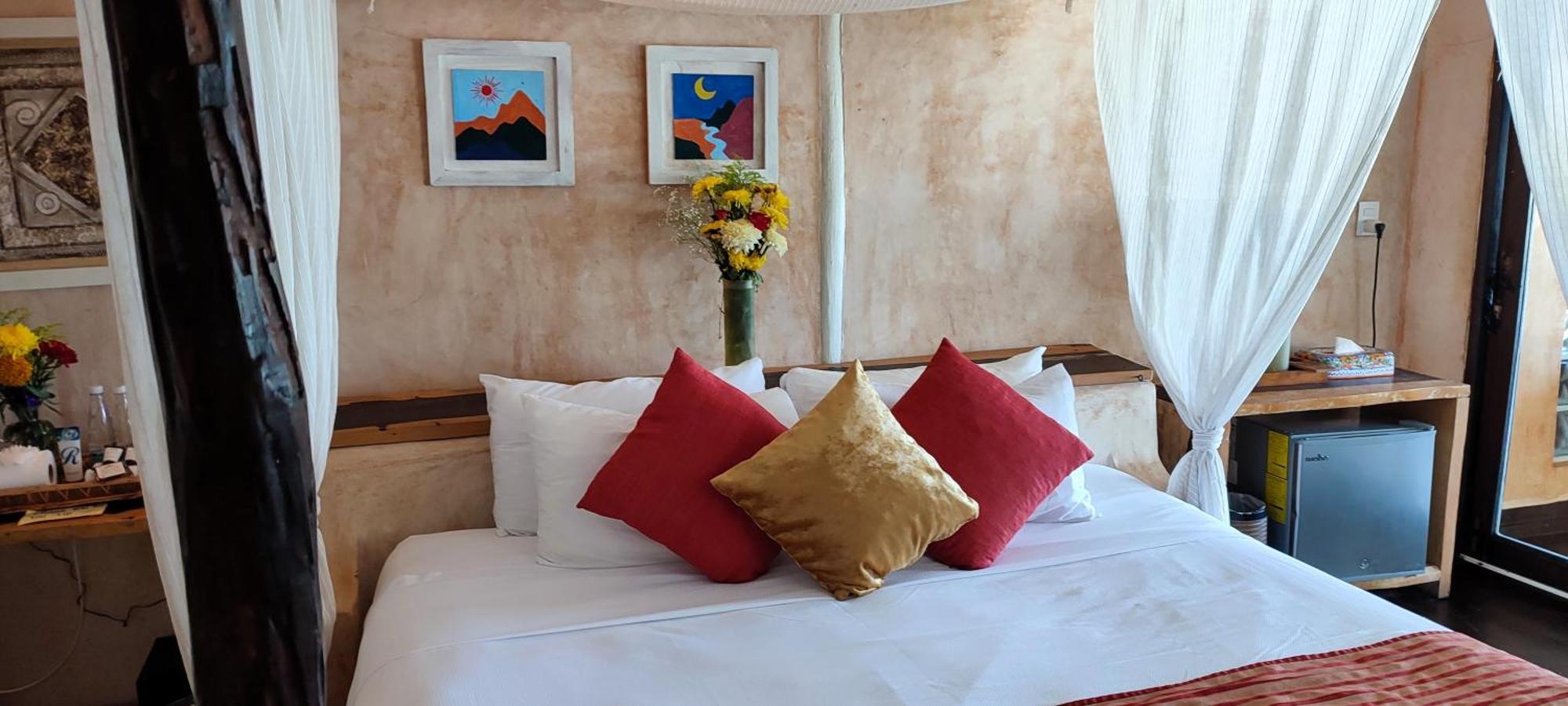 Estrellas - Located At The Party Zone Hotel 4*